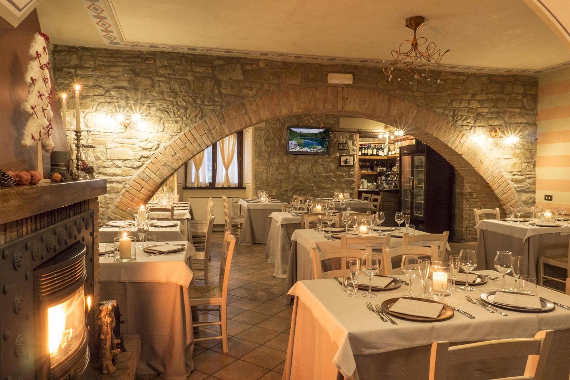 Il Melograno Agriturismo & Spa Pianello  المظهر الخارجي الصورة